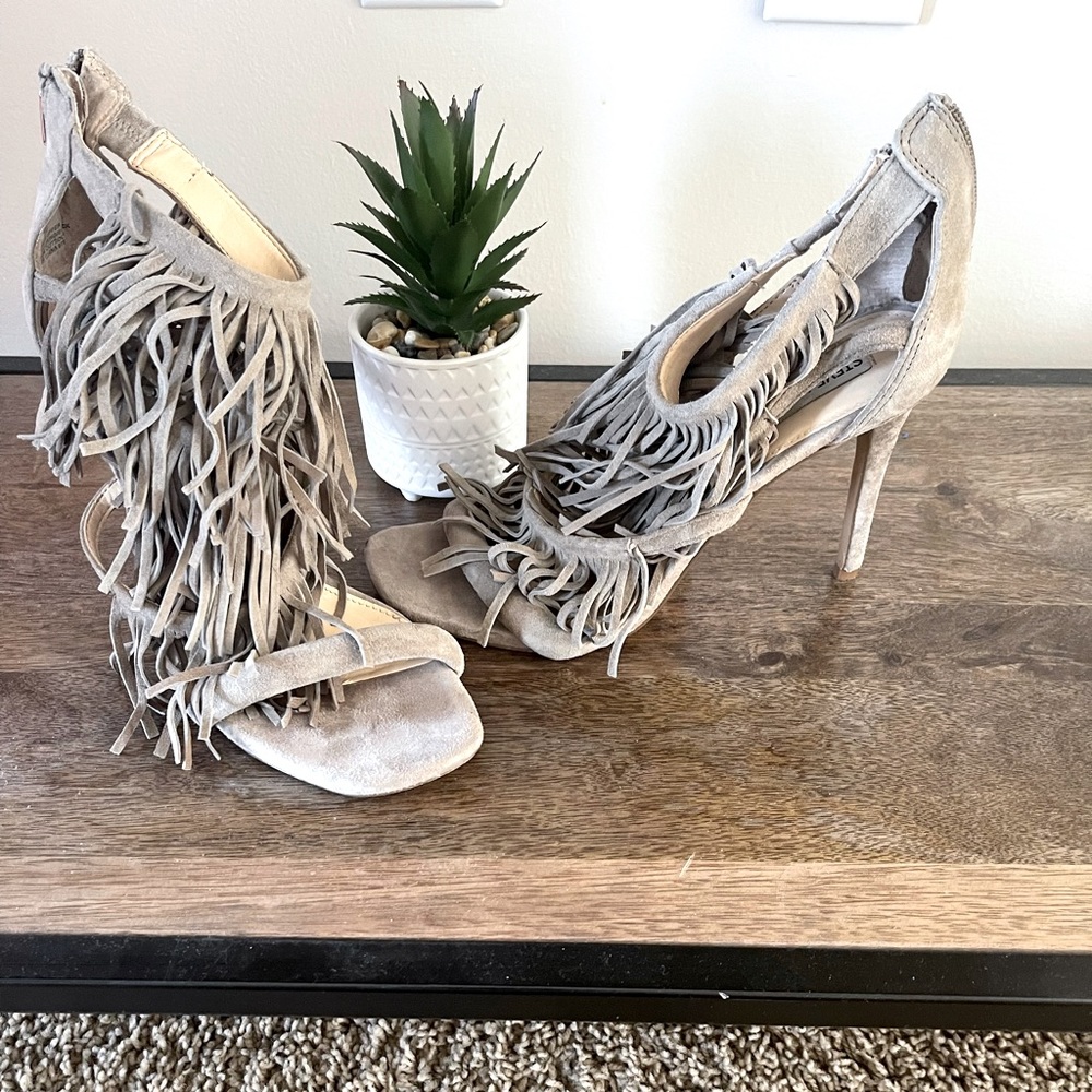 Women’s Fringe Heels